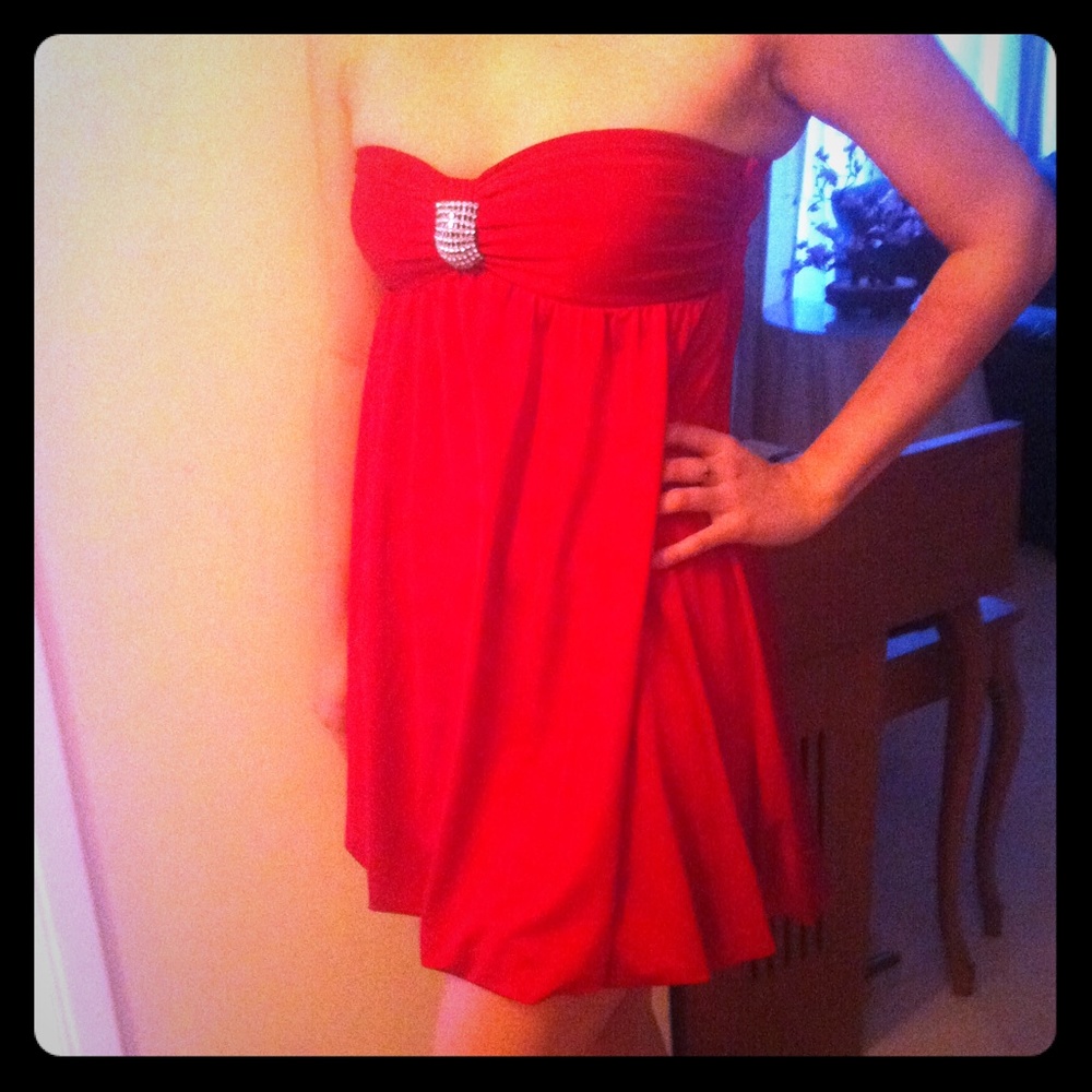 Red bubble tube dress